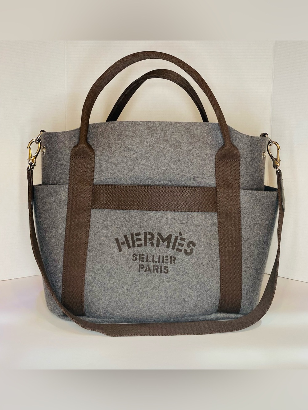 Hermès Grooming bag gray felt tote with brown trim